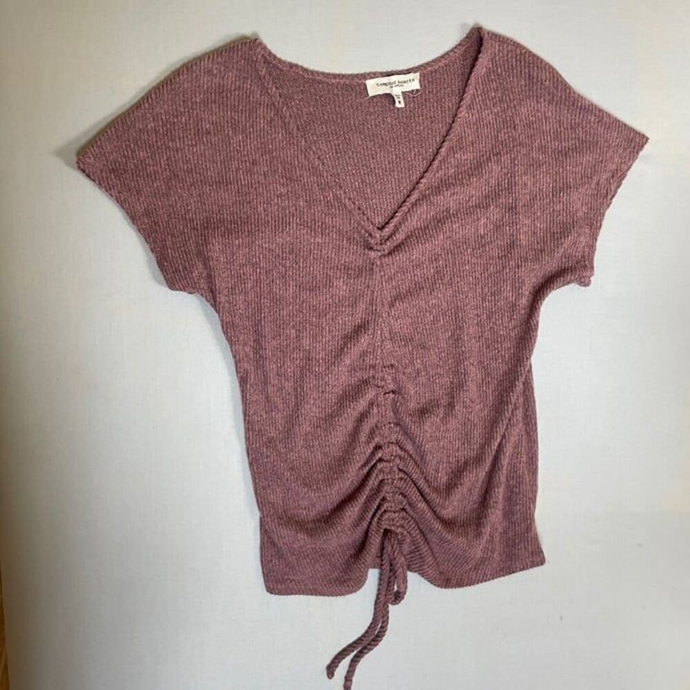 Tempted Hearts V-Neck Short Sleeve Shirt Size Medium – Casual & Stylish